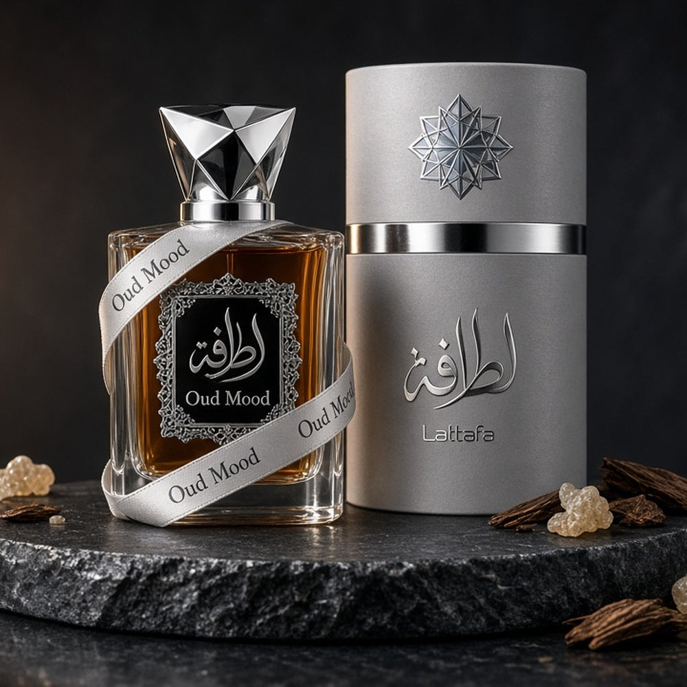 Lattafa Oud Mood Silver Eau de Parfum 100ml bottle and box